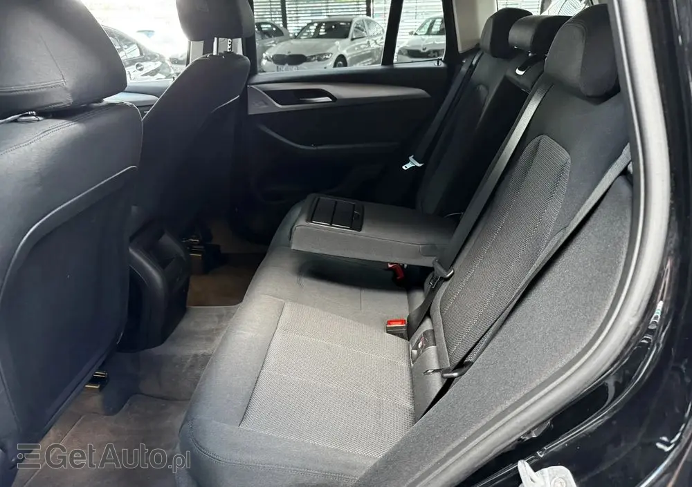 BMW X3 XDrive20d Advantage