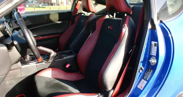 SUBARU BRZ 2.0i Sport +