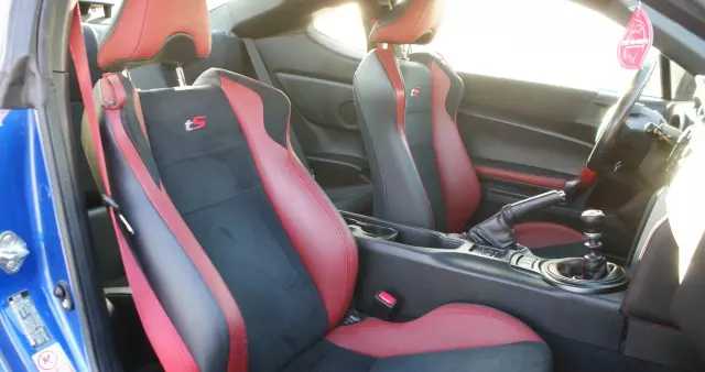 SUBARU BRZ 2.0i Sport +