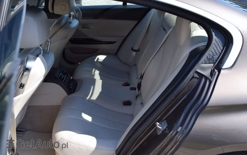 BMW Seria 6 640i xDrive M Sport Edition