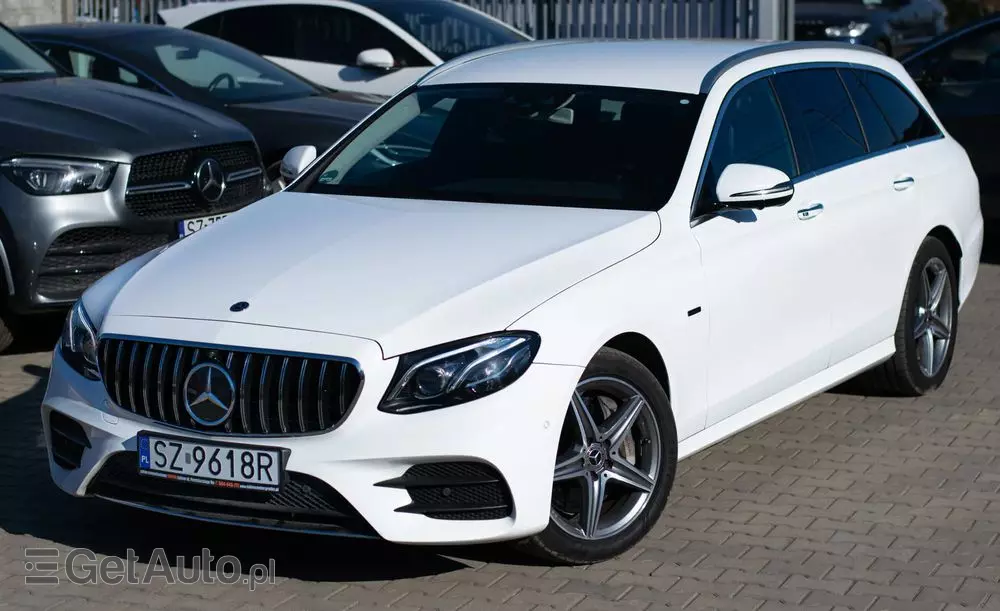 MERCEDES-BENZ Klasa E 300 de AMG