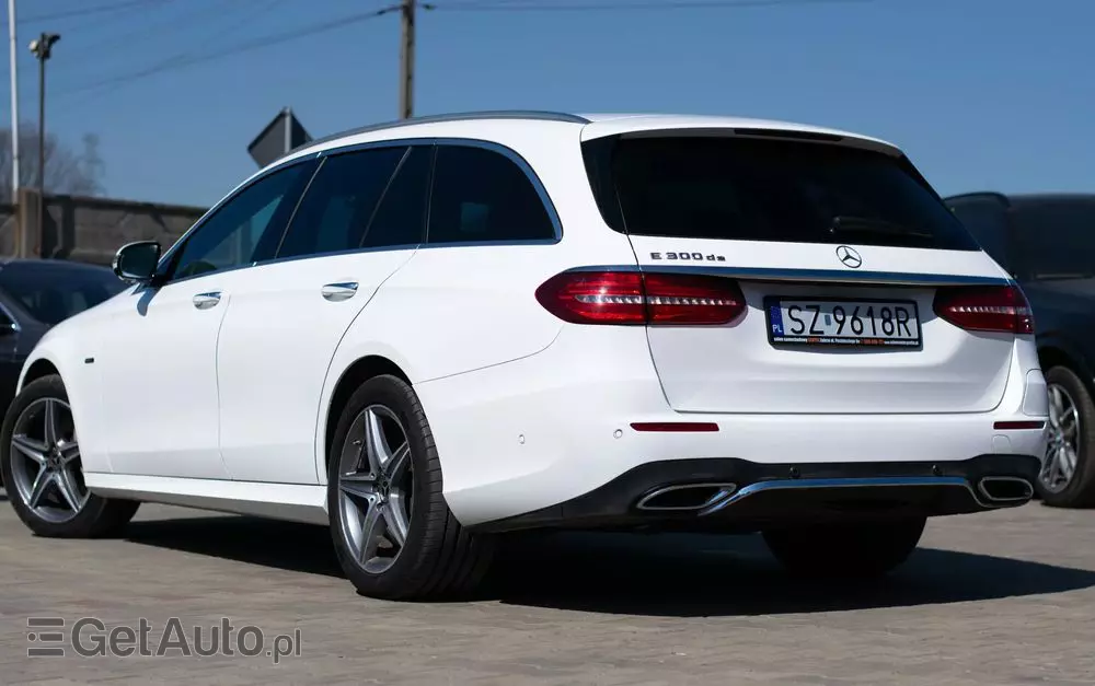 MERCEDES-BENZ Klasa E 300 de AMG