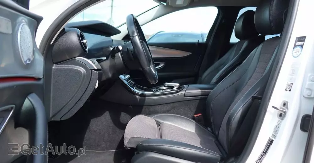 MERCEDES-BENZ Klasa E 300 de AMG