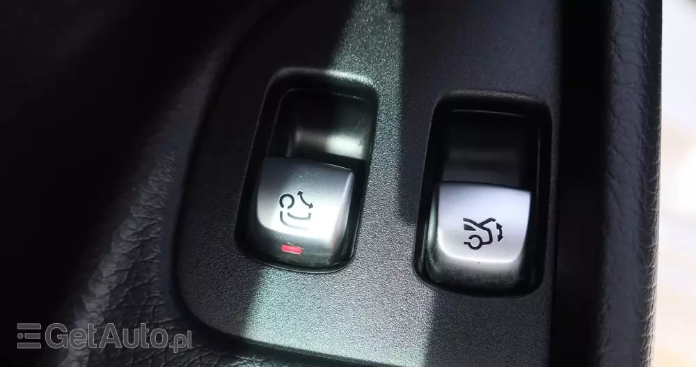 MERCEDES-BENZ Klasa E 300 de AMG