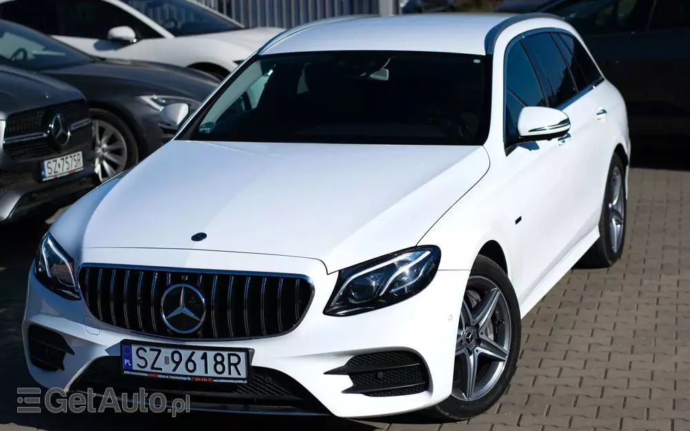 MERCEDES-BENZ Klasa E 300 de AMG