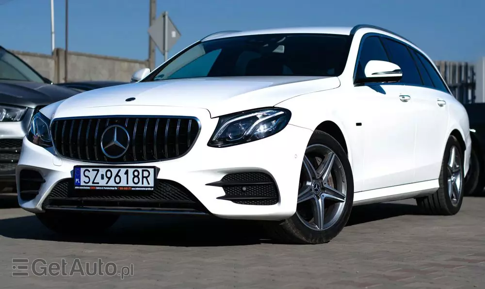 MERCEDES-BENZ Klasa E 300 de AMG