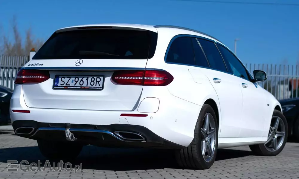 MERCEDES-BENZ Klasa E 300 de AMG