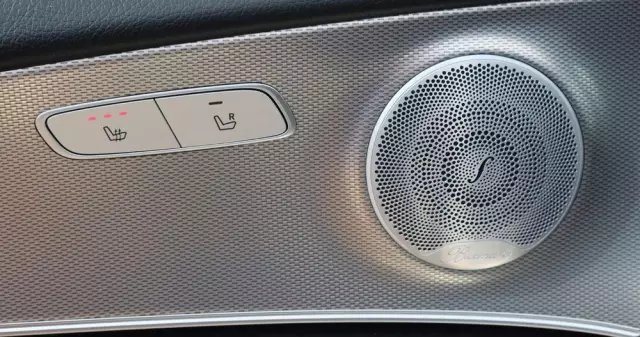 MERCEDES-BENZ Klasa E 300 de AMG