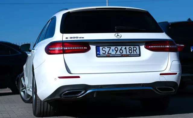 MERCEDES-BENZ Klasa E 300 de AMG