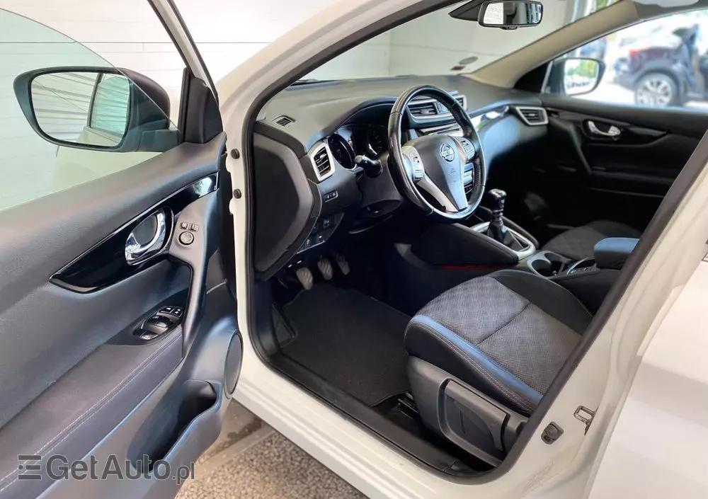 NISSAN Qashqai 1.5 dCi Tekna EU6