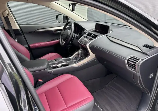 LEXUS NX 300h F Impression AWD