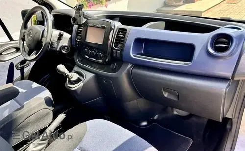 OPEL Vivaro 