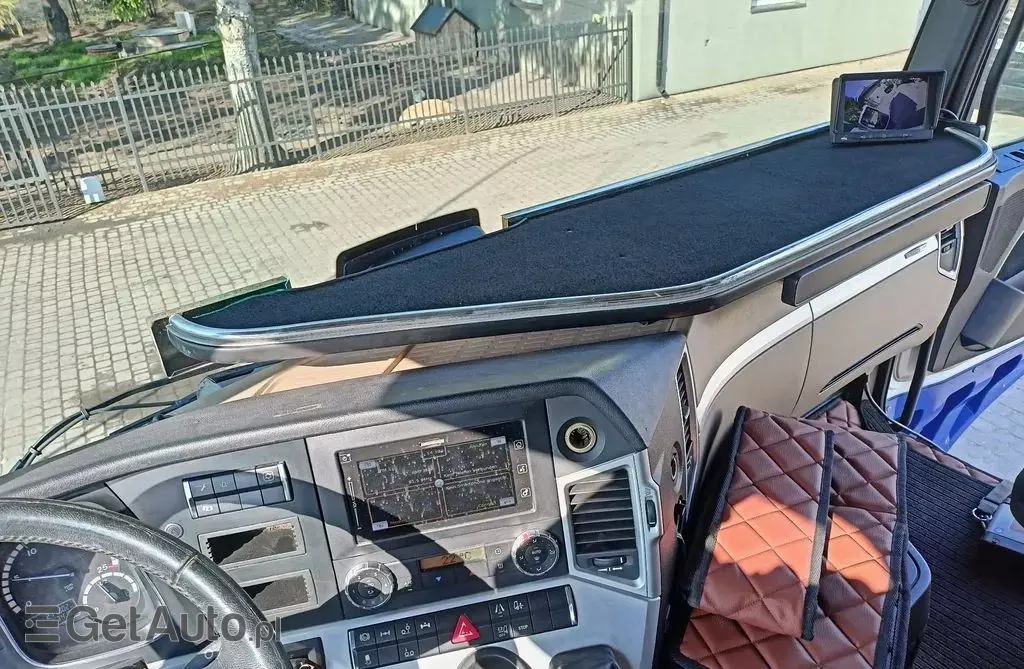 MERCEDES-BENZ Actros 