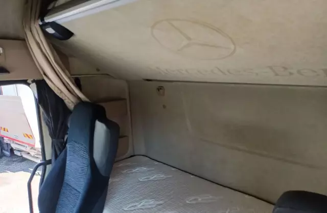 MERCEDES-BENZ Actros 