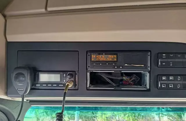 MERCEDES-BENZ Actros 