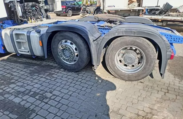 MERCEDES-BENZ Actros 