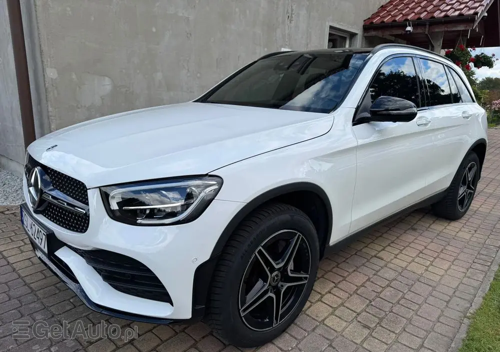 MERCEDES-BENZ GLC 300 4Matic 9G-TRONIC Edition AMG Line