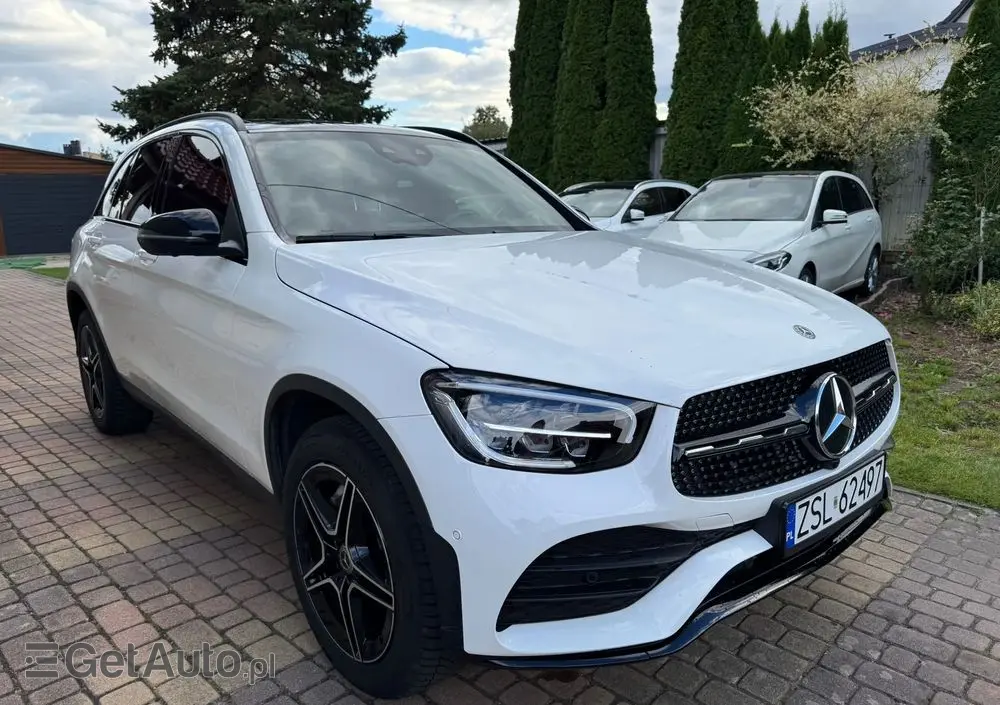 MERCEDES-BENZ GLC 300 4Matic 9G-TRONIC Edition AMG Line