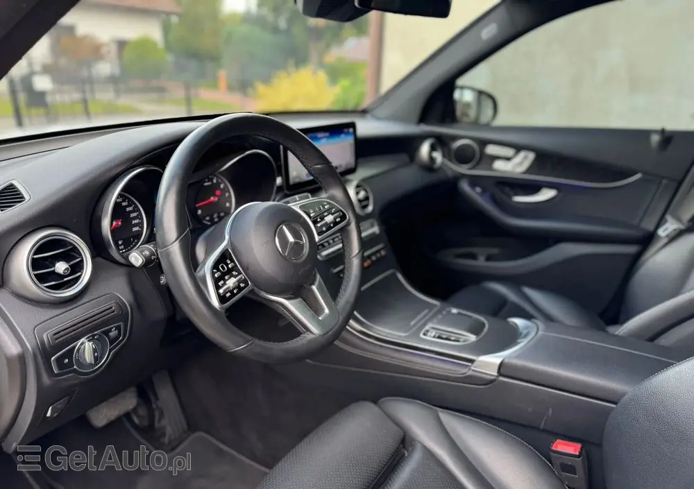 MERCEDES-BENZ GLC 300 4Matic 9G-TRONIC Edition AMG Line