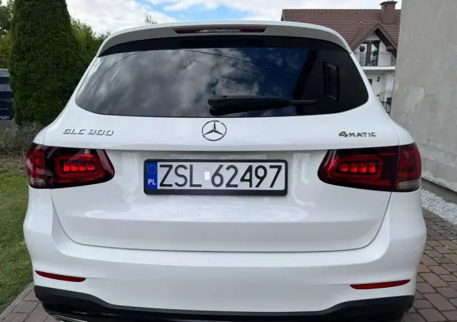 MERCEDES-BENZ GLC 300 4Matic 9G-TRONIC Edition AMG Line