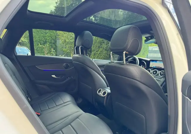 MERCEDES-BENZ GLC 300 4Matic 9G-TRONIC Edition AMG Line