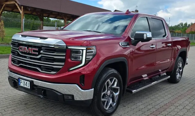GMC Sierra 