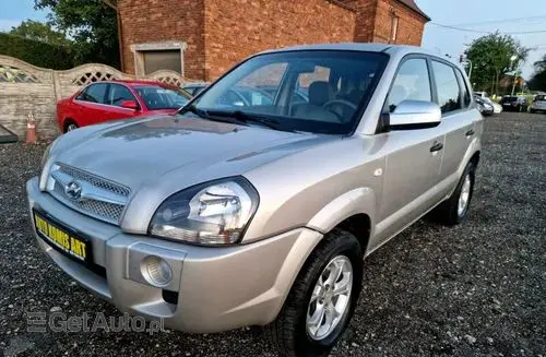 HYUNDAI Tucson 