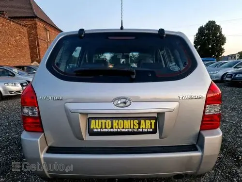 HYUNDAI Tucson 