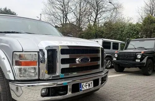 FORD F-250 Super Duty 