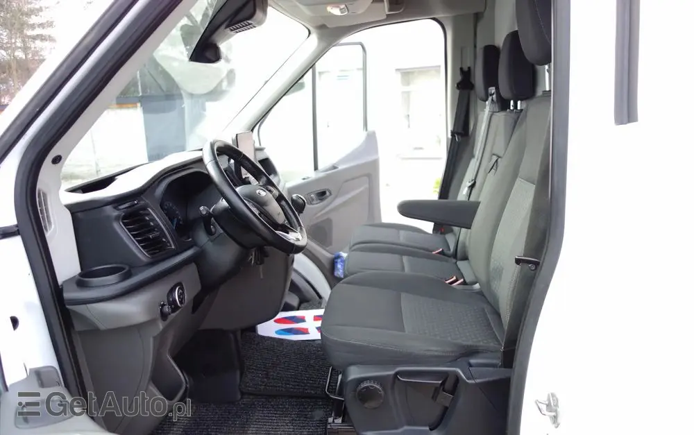 FORD Transit 2.0 Ecoblue 170 KM L2H2 Klima Webasto Navi 