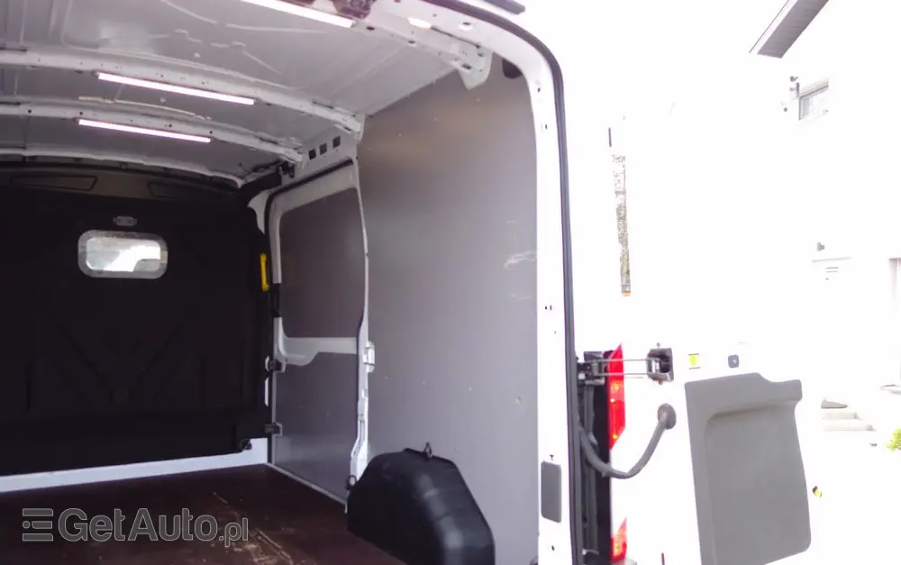 FORD Transit 2.0 Ecoblue 170 KM L2H2 Klima Webasto Navi 