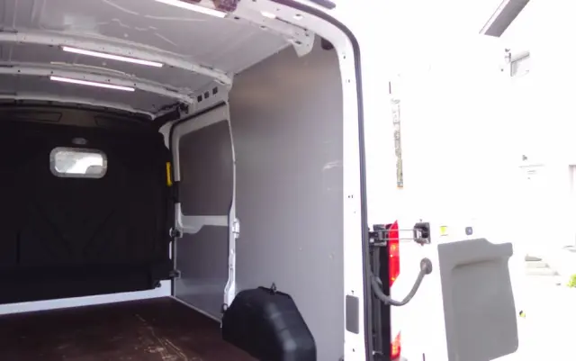 FORD Transit 2.0 Ecoblue 170 KM L2H2 Klima Webasto Navi 