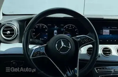 MERCEDES-BENZ Klasa E 