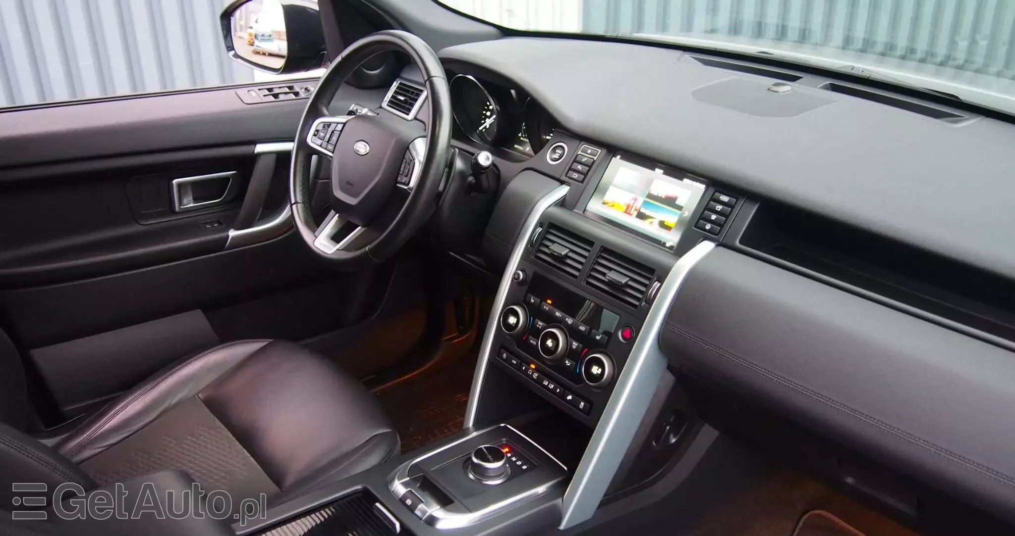 LAND ROVER Discovery Sport 2.0 D180 HSE