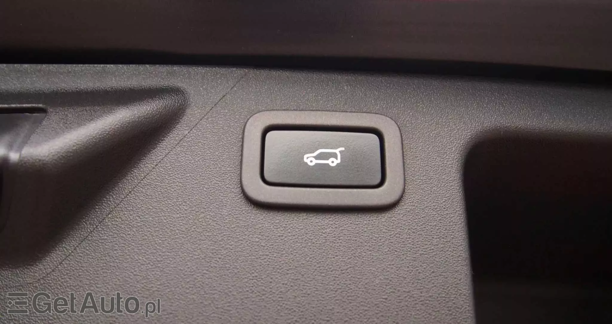 LAND ROVER Discovery Sport 2.0 D180 HSE