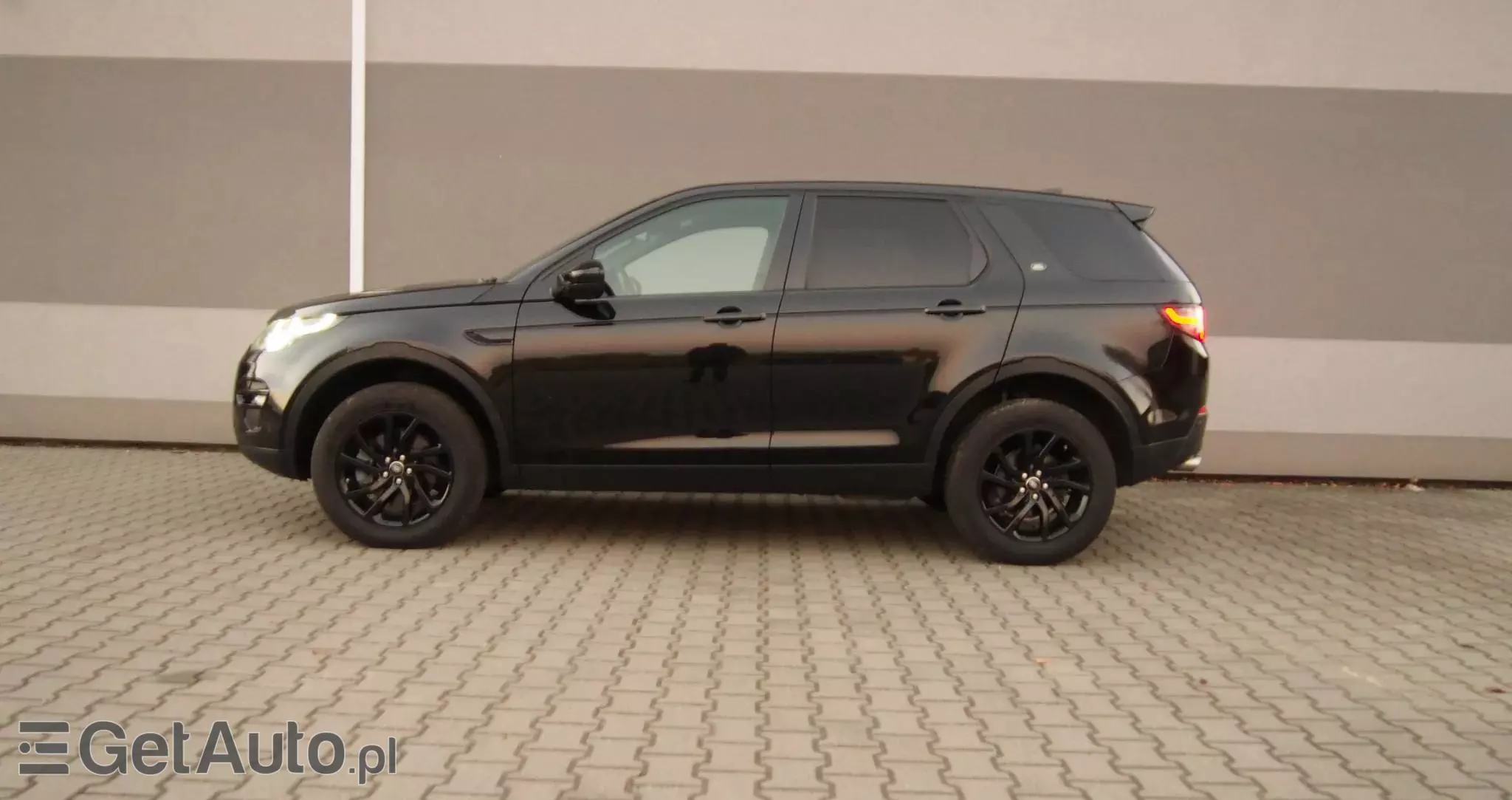 LAND ROVER Discovery Sport 2.0 D180 HSE
