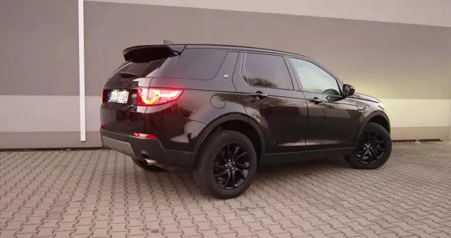 LAND ROVER Discovery Sport 2.0 D180 HSE