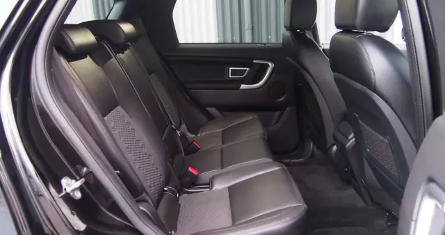 LAND ROVER Discovery Sport 2.0 D180 HSE