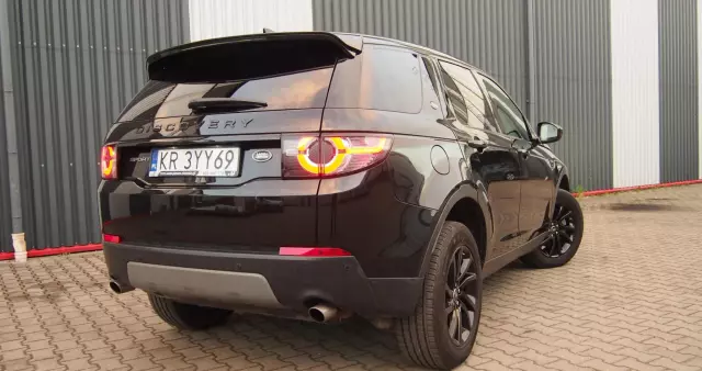 LAND ROVER Discovery Sport 2.0 D180 HSE