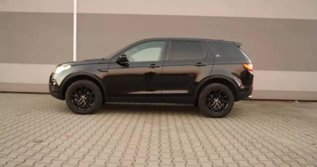 LAND ROVER Discovery Sport 2.0 D180 HSE