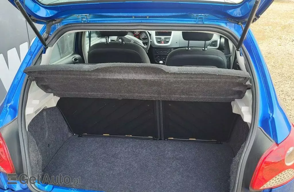 PEUGEOT 206 1.1i (60 KM)