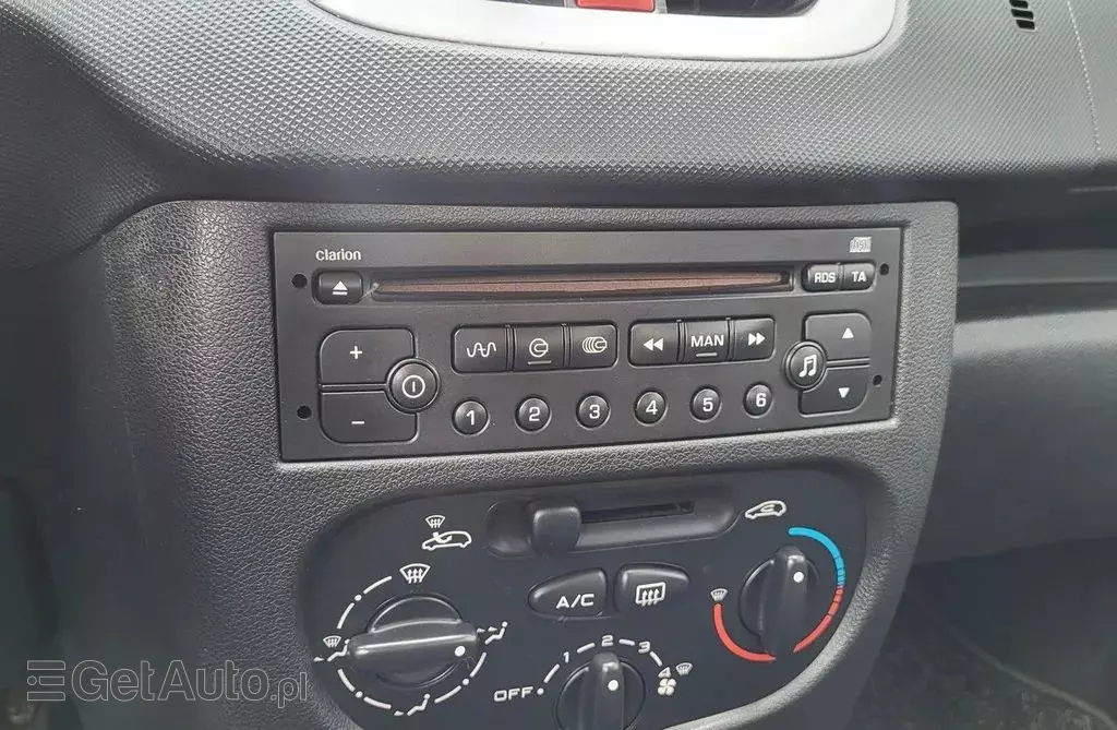 PEUGEOT 206 1.1i (60 KM)