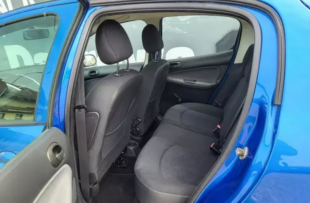 PEUGEOT 206 1.1i (60 KM)