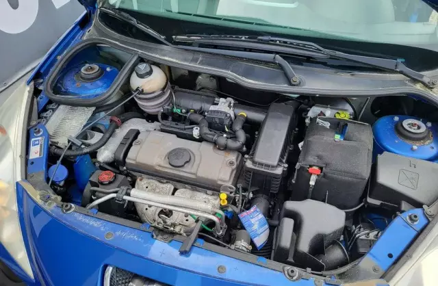 PEUGEOT 206 1.1i (60 KM)
