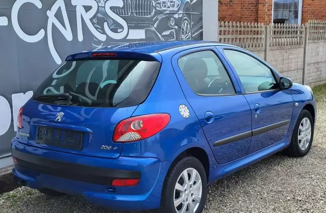 PEUGEOT 206 1.1i (60 KM)