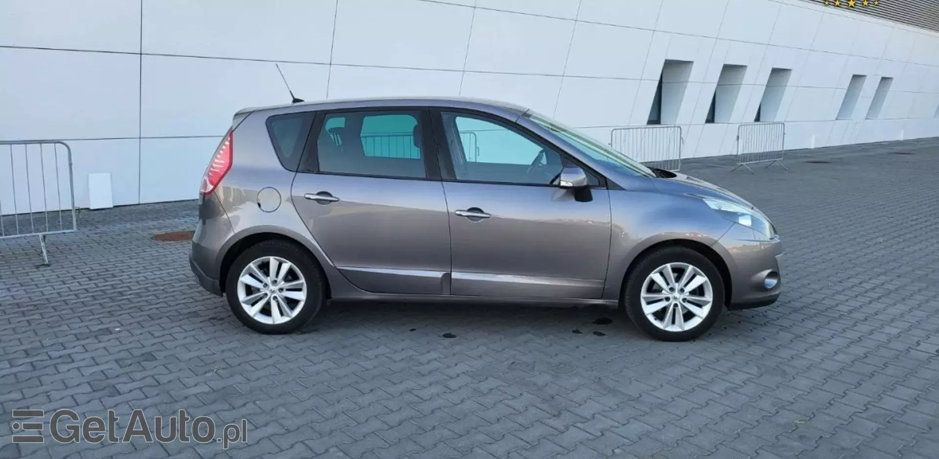 RENAULT Scenic 