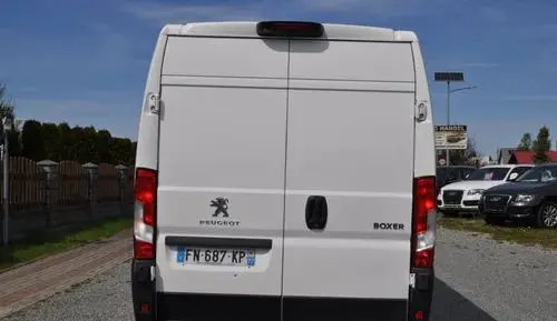 PEUGEOT Boxer 