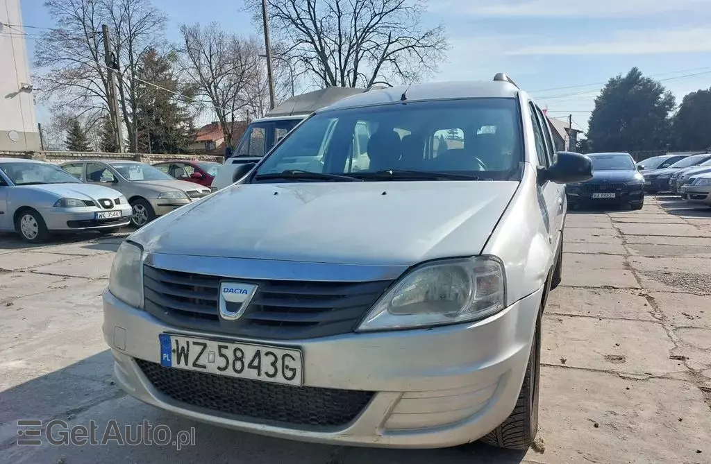 DACIA Logan 