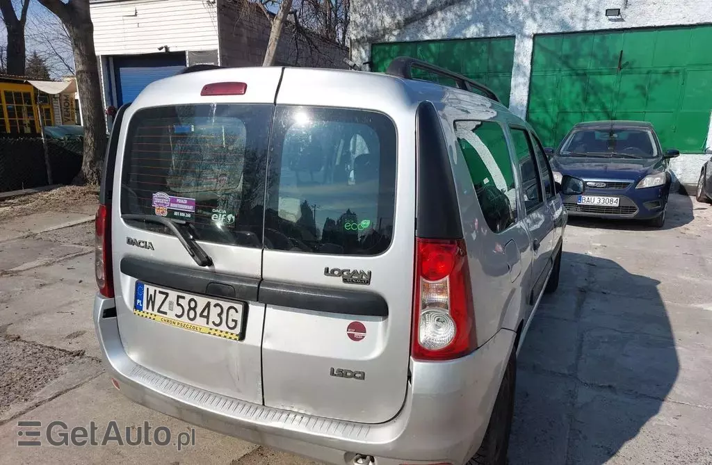 DACIA Logan 