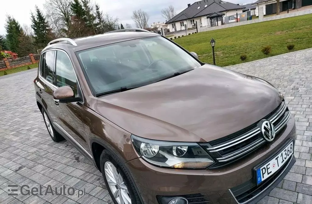 VOLKSWAGEN Tiguan 